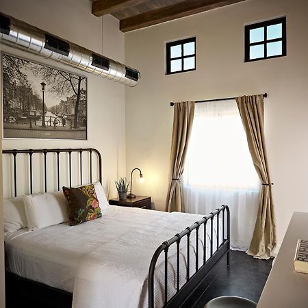 Bespoke Inn Scottsdale Exterior photo