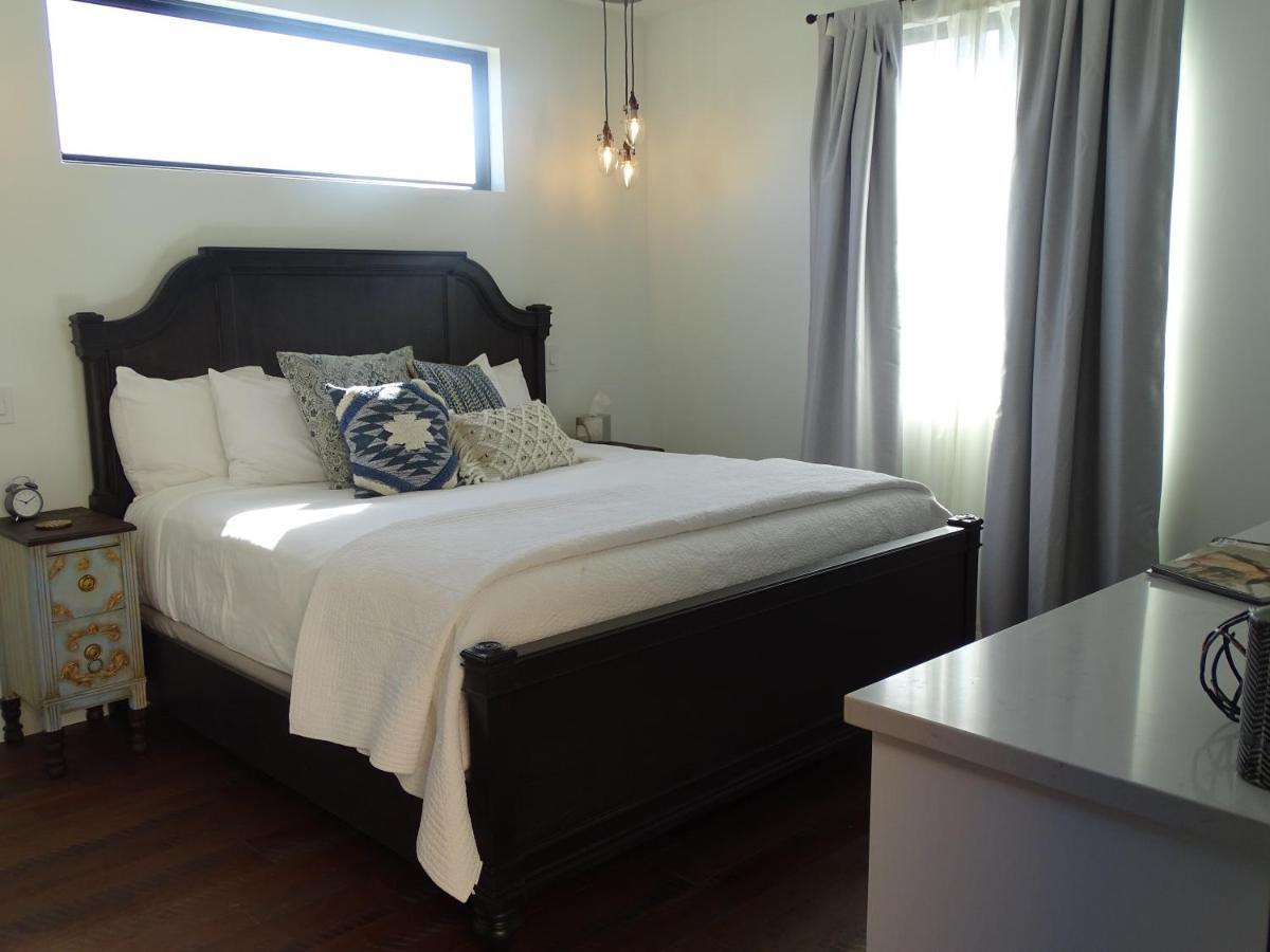 Bespoke Inn Scottsdale Room photo