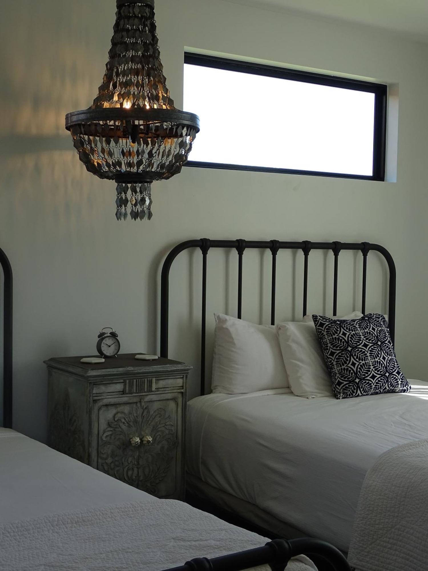 Bespoke Inn Scottsdale Room photo