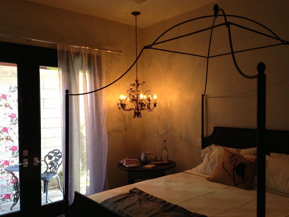Bespoke Inn Scottsdale Exterior photo